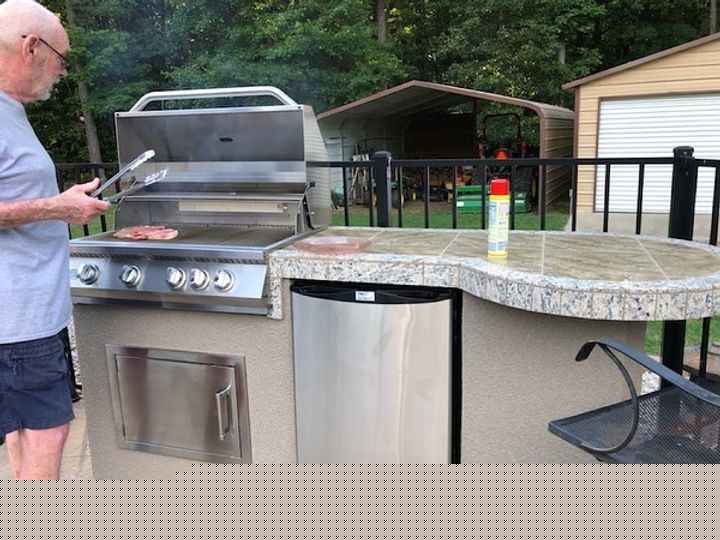 Kokomo Grill BBQ Island Maui 7'6" with 33" Round Bar, LED Lights & Built-In BBQ